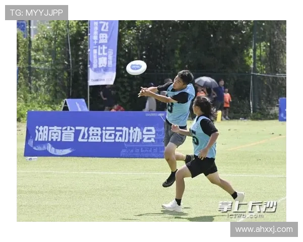 成都飞盘队实力分析与发展潜力探讨飞盘运动的未来之路